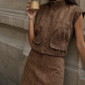 Conjunto Colete e Saia em Chamois